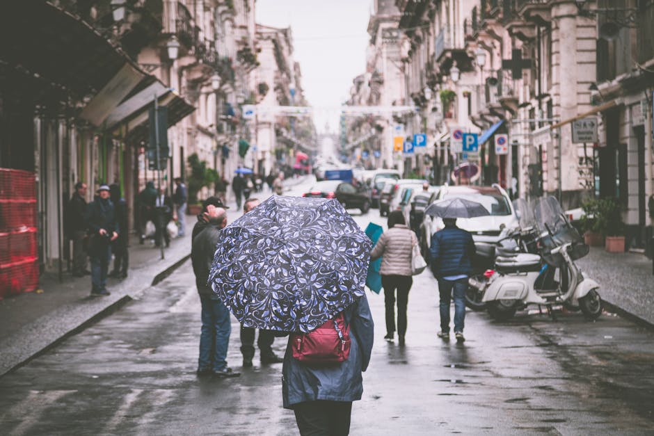 umbrella street rain - umbrella street rain minh họa phù hợp với nội dung bài viết 3
